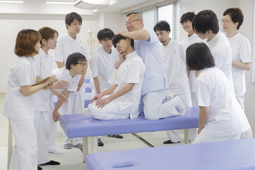 長生学園あん摩マッサージ指圧師科