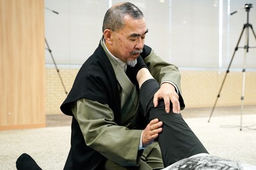 腱引き施術